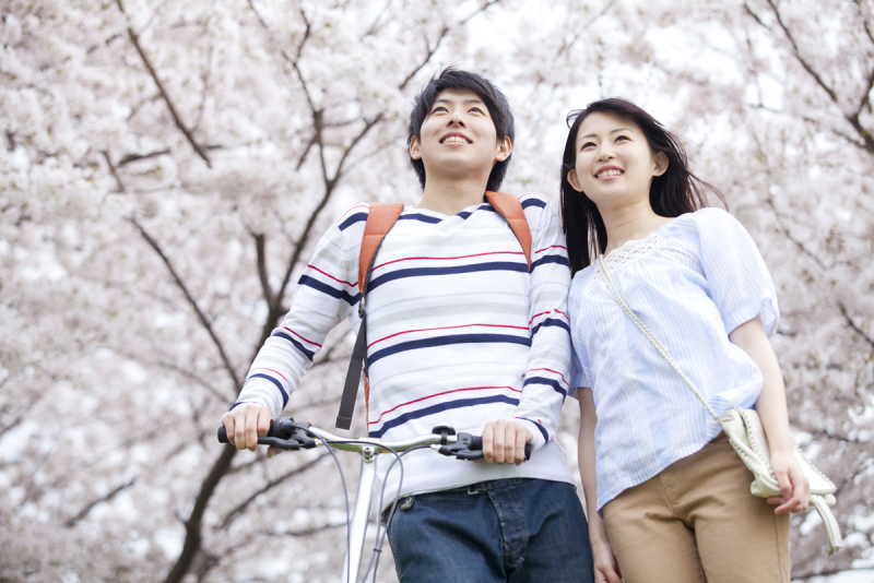 ヒールアップスニーカー