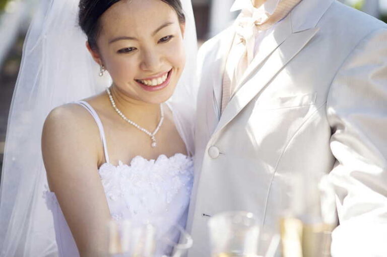 年の差婚で後悔する離婚率&一回り違うカップルうまくいかない
